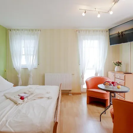 68 3, Sanddornweg 6 D * Karlshagen